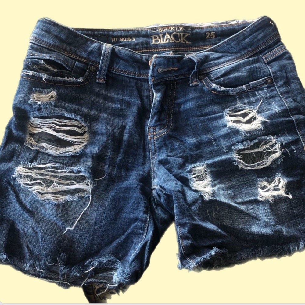 Buckle Black vintage style shorts
